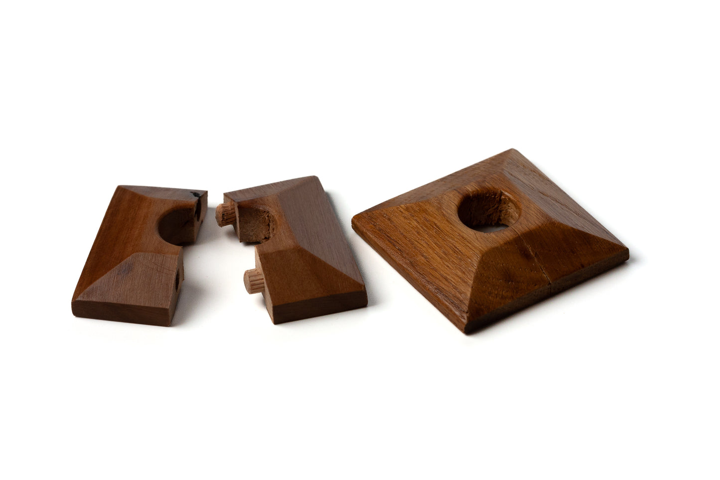Walnut Pyramid - 16mm